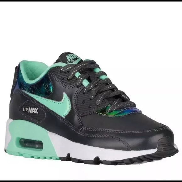 Nike Other - Nike Air Max 90 7Y /8.5W